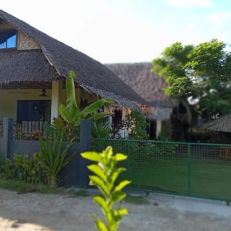 Weeroona Huts Homestay Pacifico San Isidro  Экстерьер фото